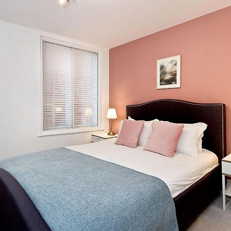 Mulberry Flat 6 - Two Bedroom 3Rd Floor By City Living Лондон Екстериор снимка